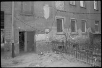 Hinterhof Tristesse, Berlin Schöneweide, Bild 1. SW-Foto, 1984 © Kurt Schwarz. :: Industriesalon Schöneweide :: museum-digital:berlin