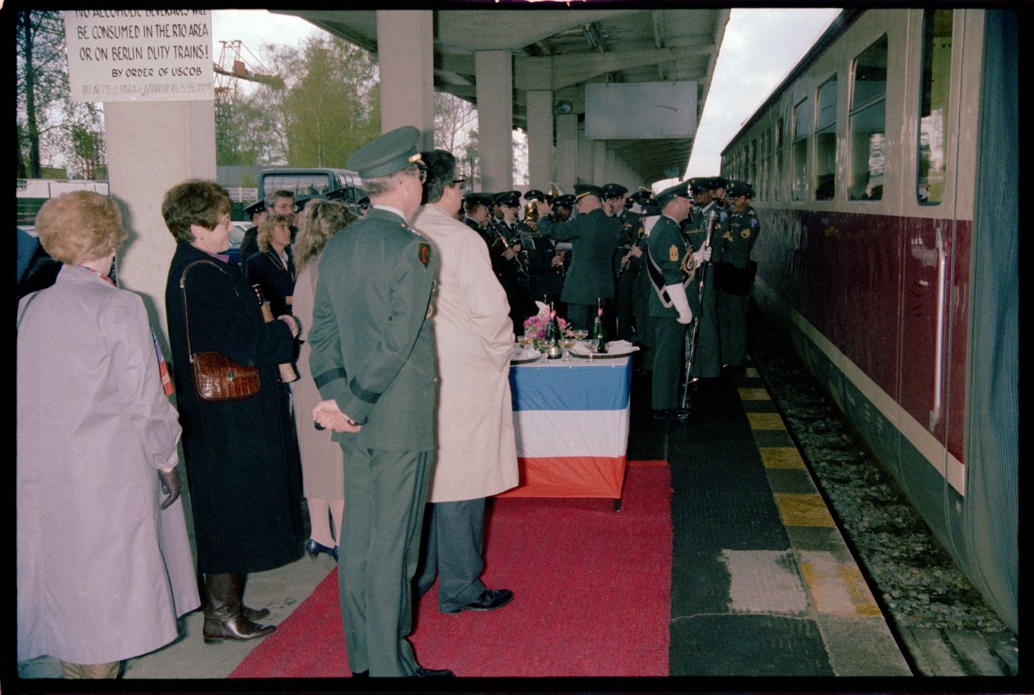 Fotografie: Abschiedsbesuch von US-Botschafter Arthur F. Burns in West-Berlin