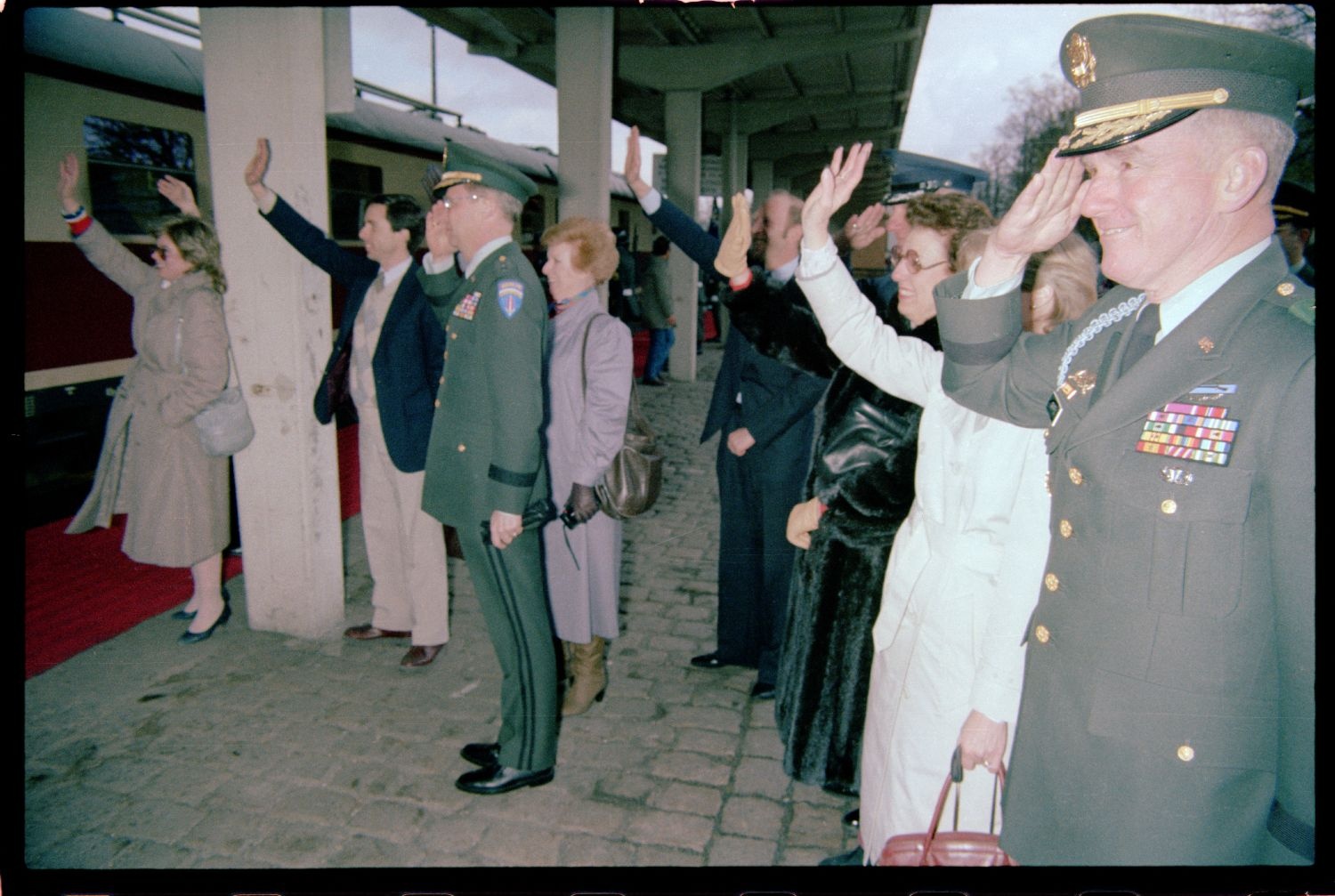 Fotografie: Abschiedsbesuch von US-Botschafter Arthur F. Burns in West-Berlin