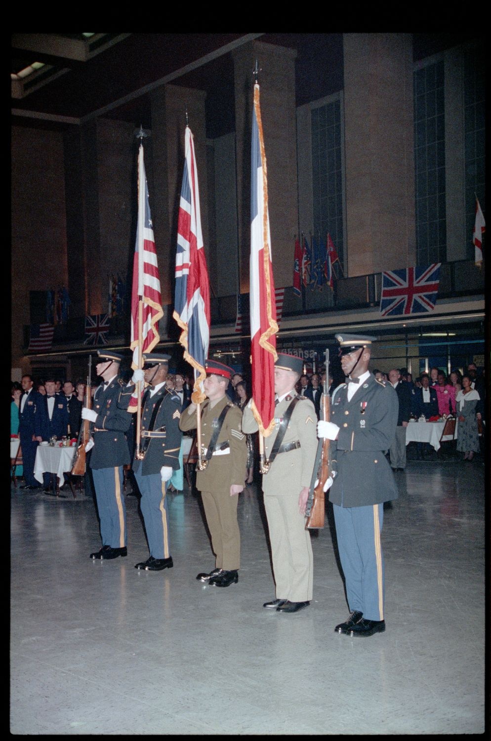 Fotografie: Allied Noncommissioned Officers` Ball im Flughafen Berlin-Tempelhof