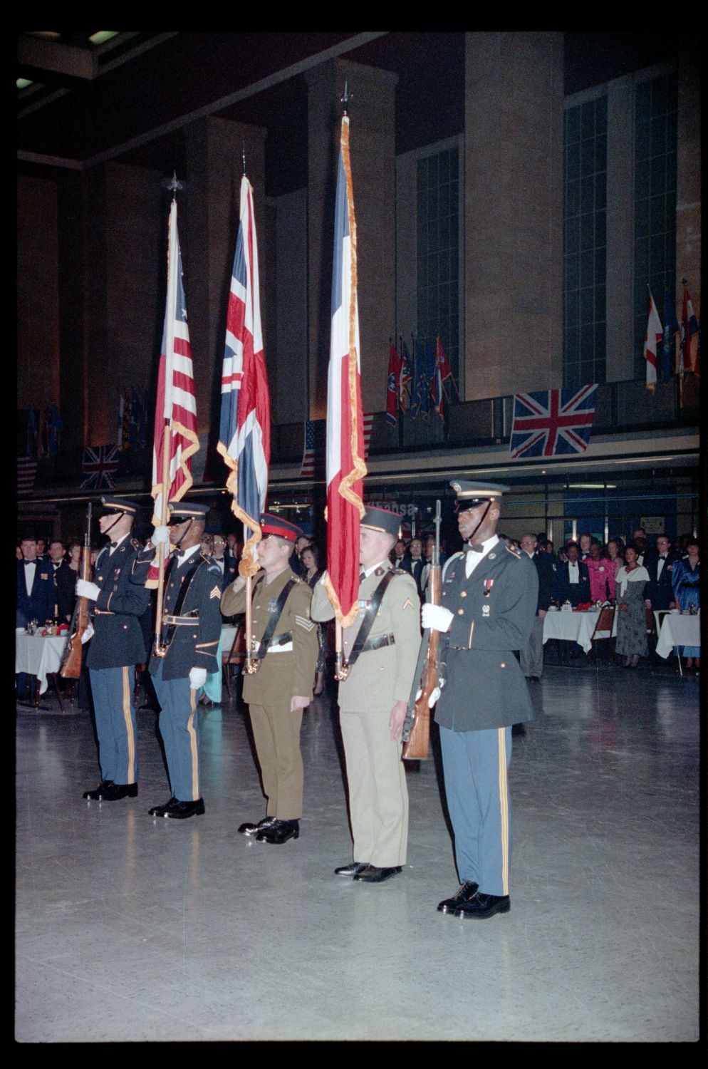 Fotografie: Allied Noncommissioned Officers` Ball im Flughafen Berlin-Tempelhof