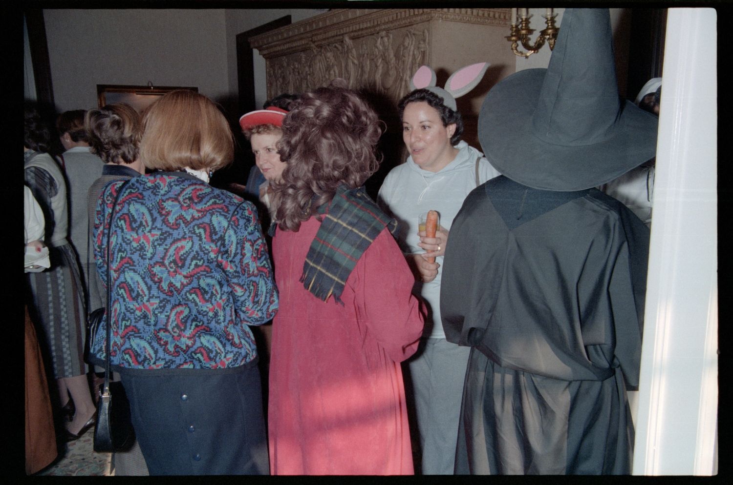 Fotografie: Halloween-Party in der Residenz des US-Stadtkommandanten in Berlin-Dahlem