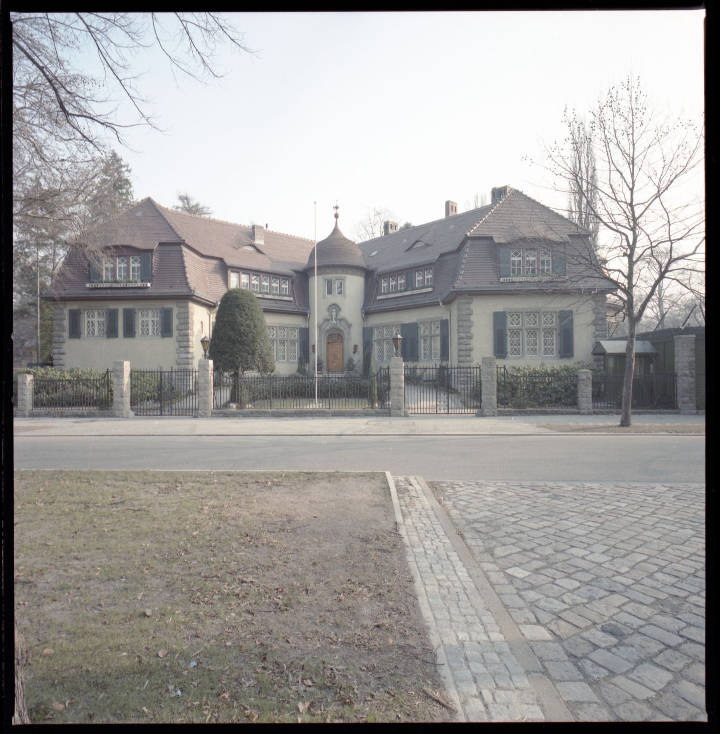 Fotografie: Residenz des US-Stadtkommandanten in Berlin-Dahlem