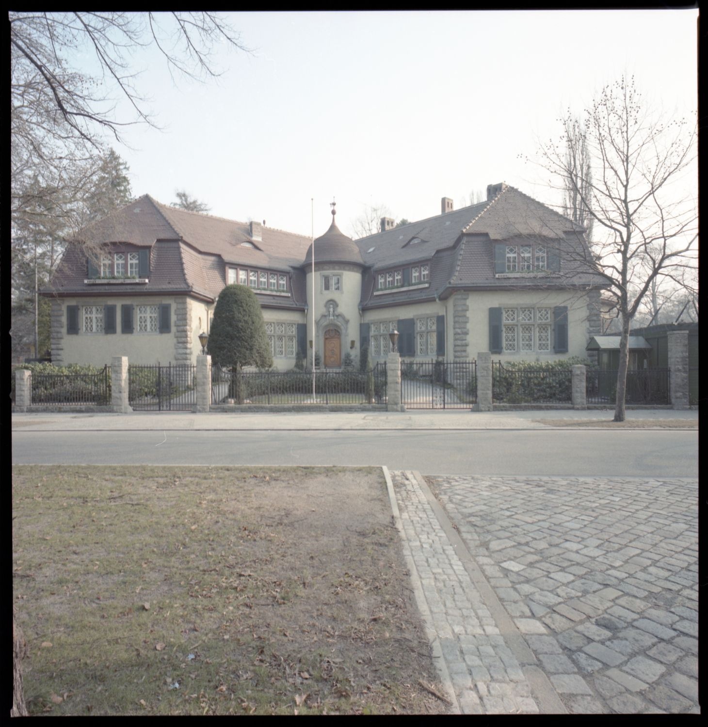 Fotografie: Residenz des US-Stadtkommandanten in Berlin-Dahlem