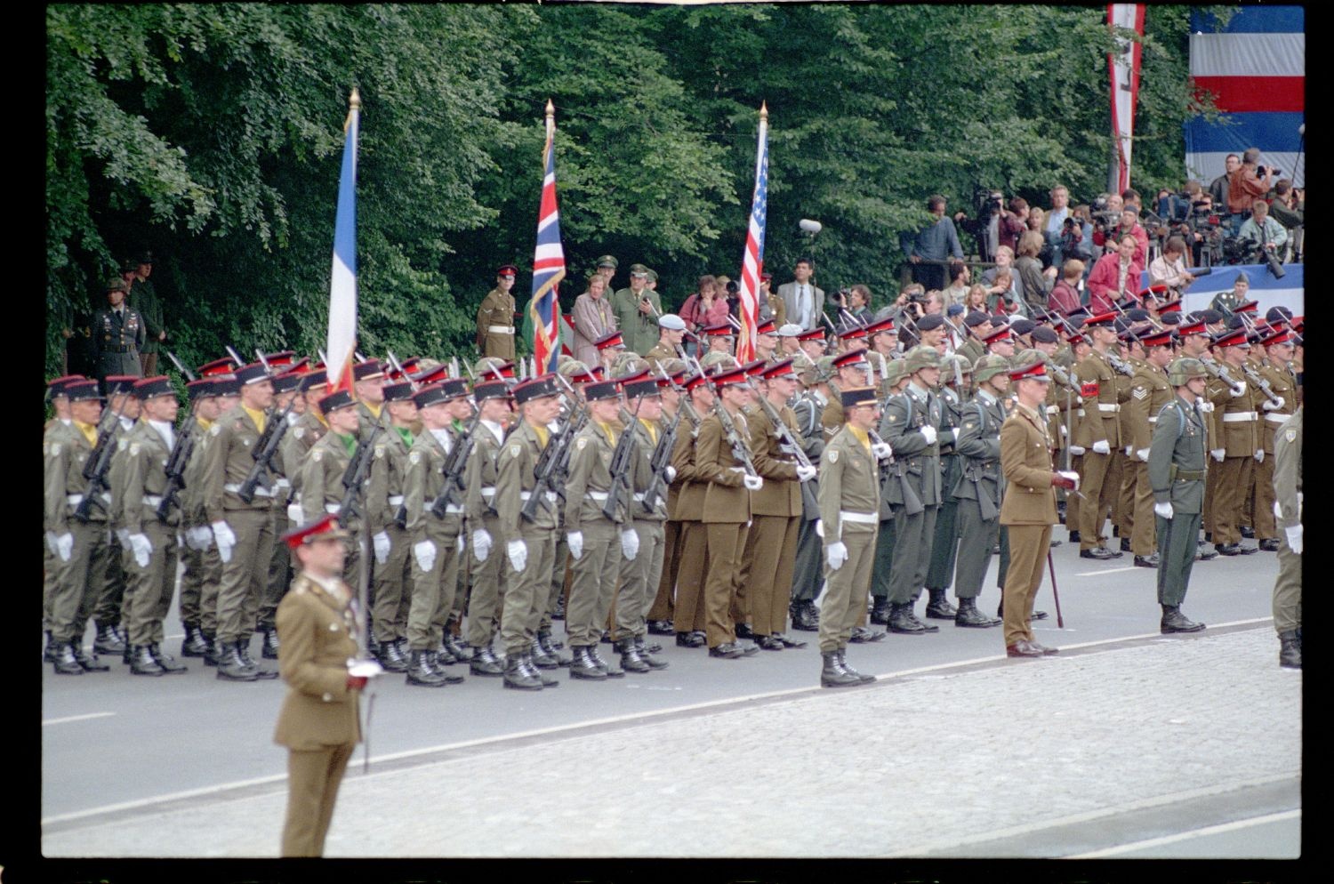 Fotografie: Allied Parade in Berlin-Tiergarten