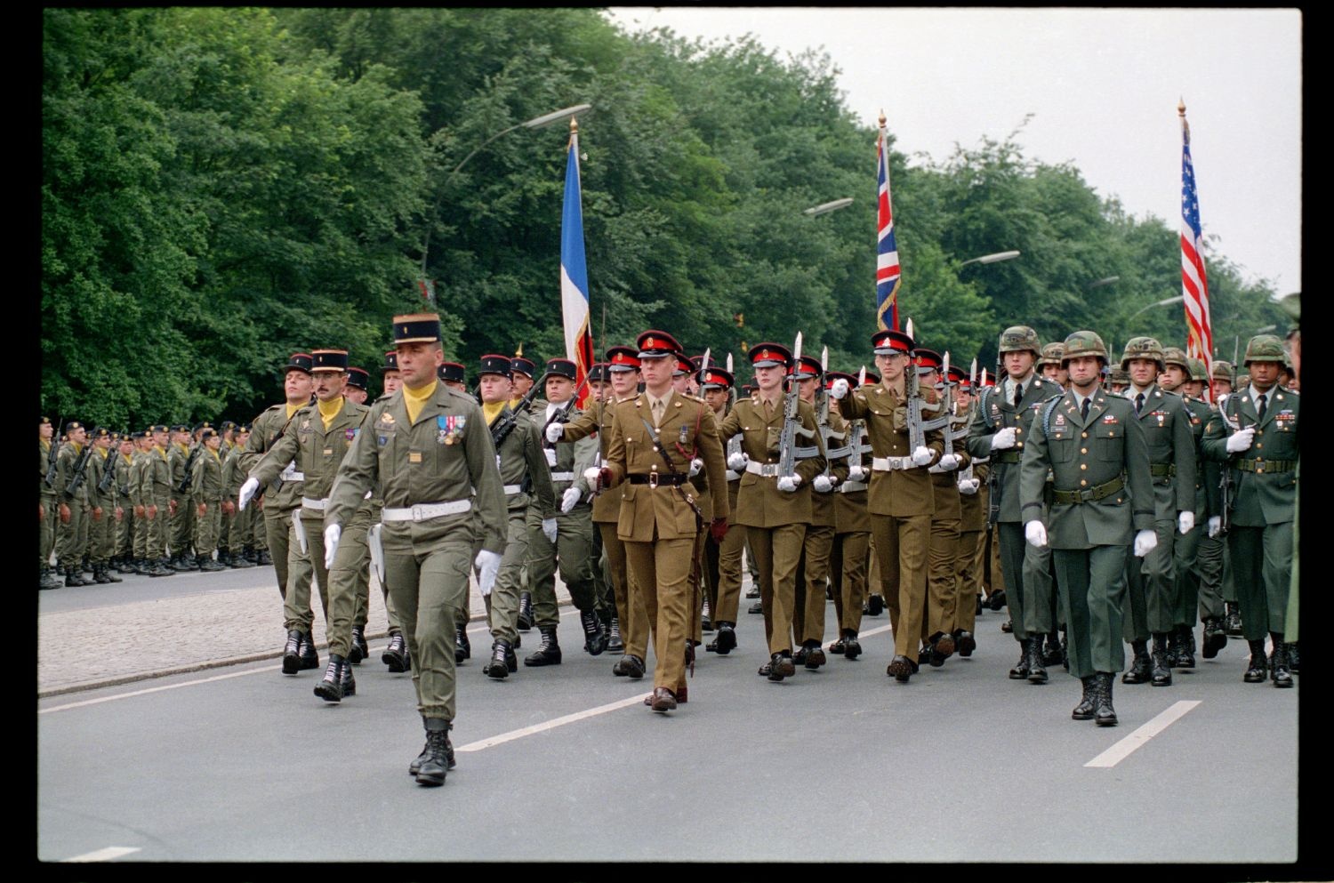 Fotografie: Allied Parade in Berlin-Tiergarten