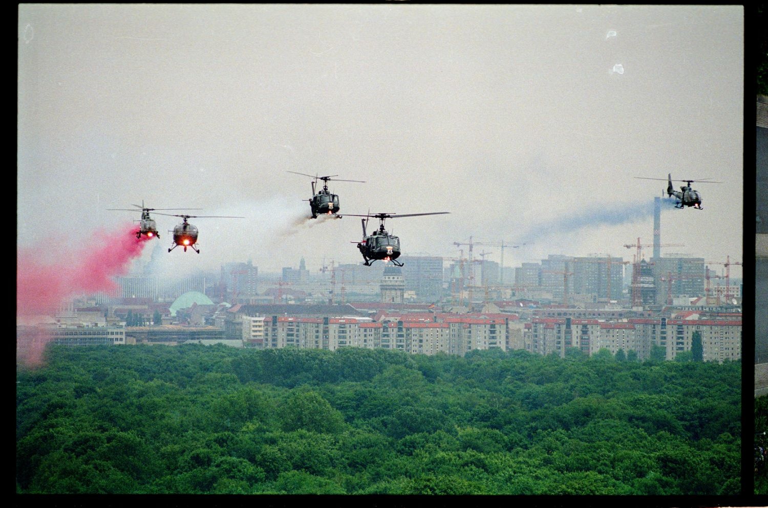 Fotografie: Allied Parade in Berlin-Tiergarten