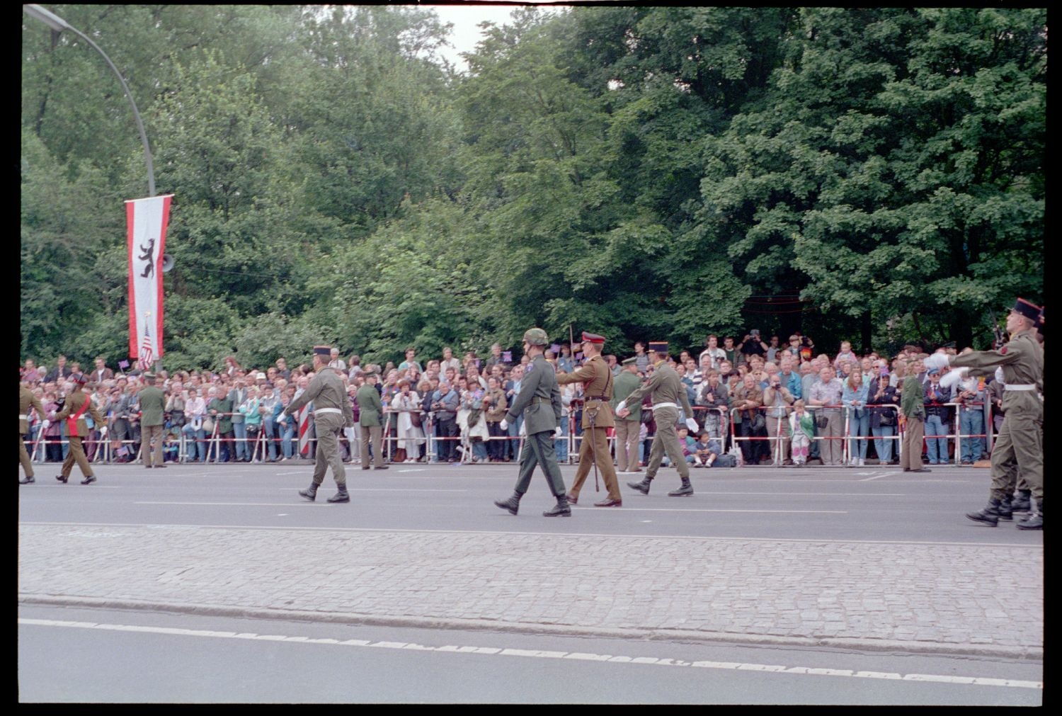 Fotografie: Allied Parade in Berlin-Tiergarten