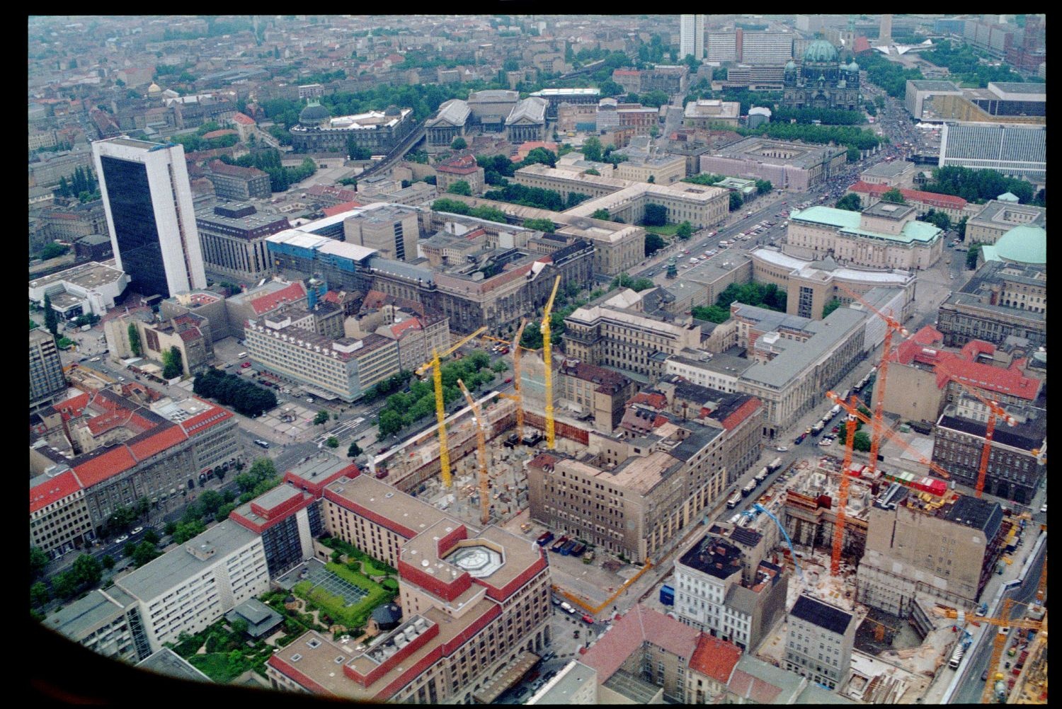 Fotografie: Übungsflug des Aviation Detachment in Berlin