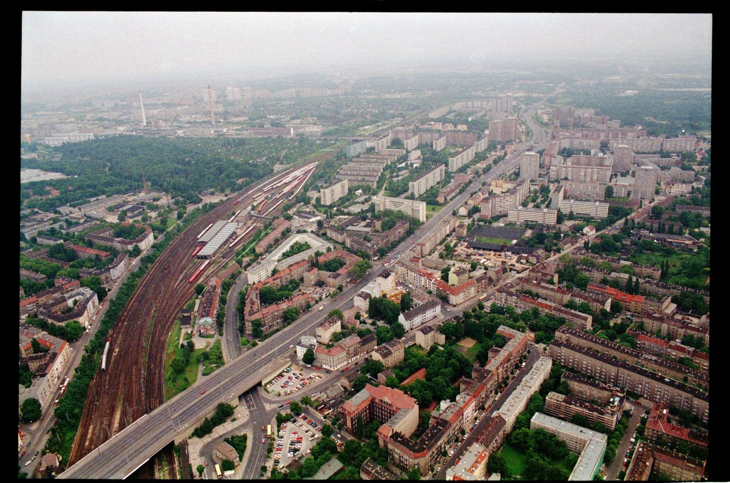 Fotografie: Übungsflug von alliierten Hubschraubern in Berlin