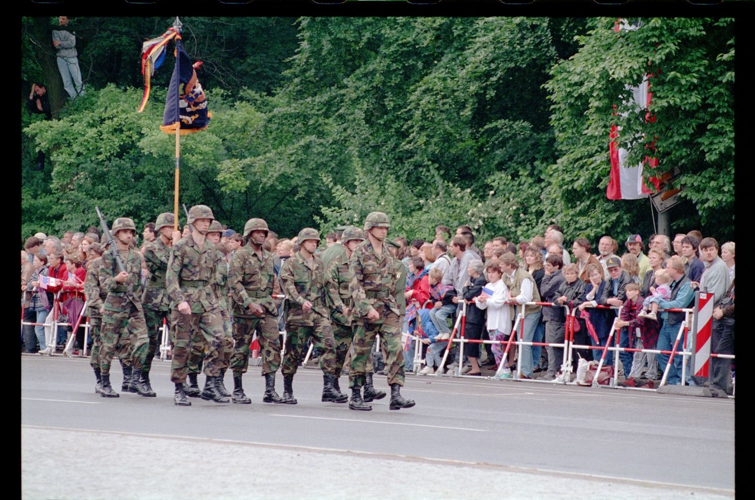 Fotografie: Allied Parade in Berlin-Tiergarten