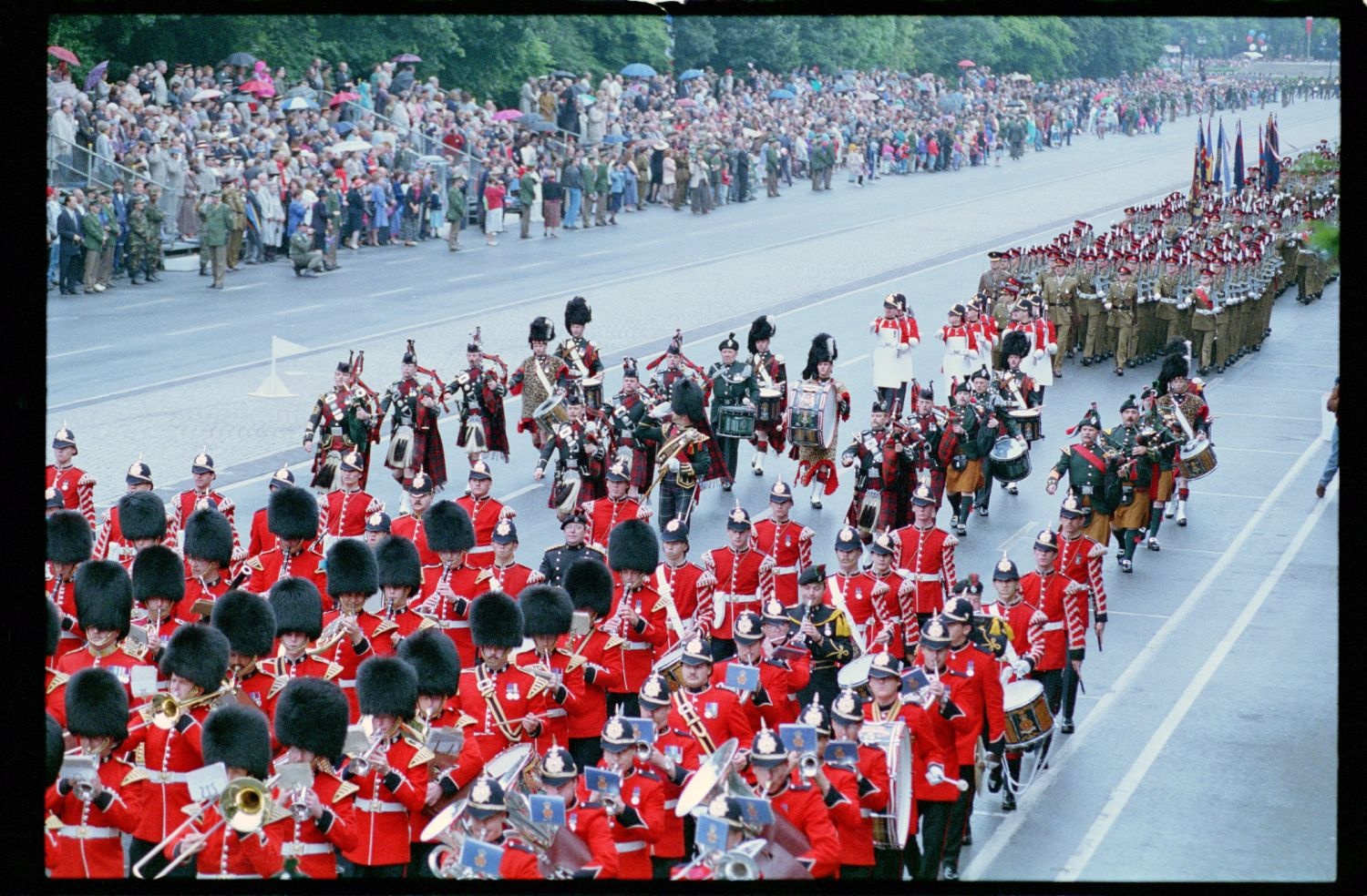 Fotografie: Allied Parade in Berlin-Tiergarten