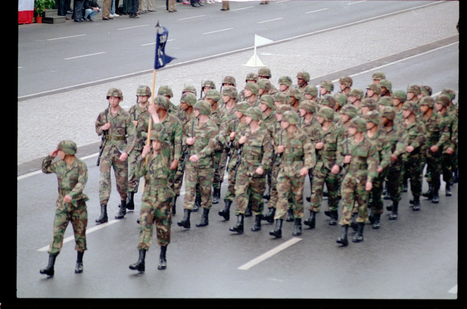 Fotografie: Allied Parade in Berlin-Tiergarten