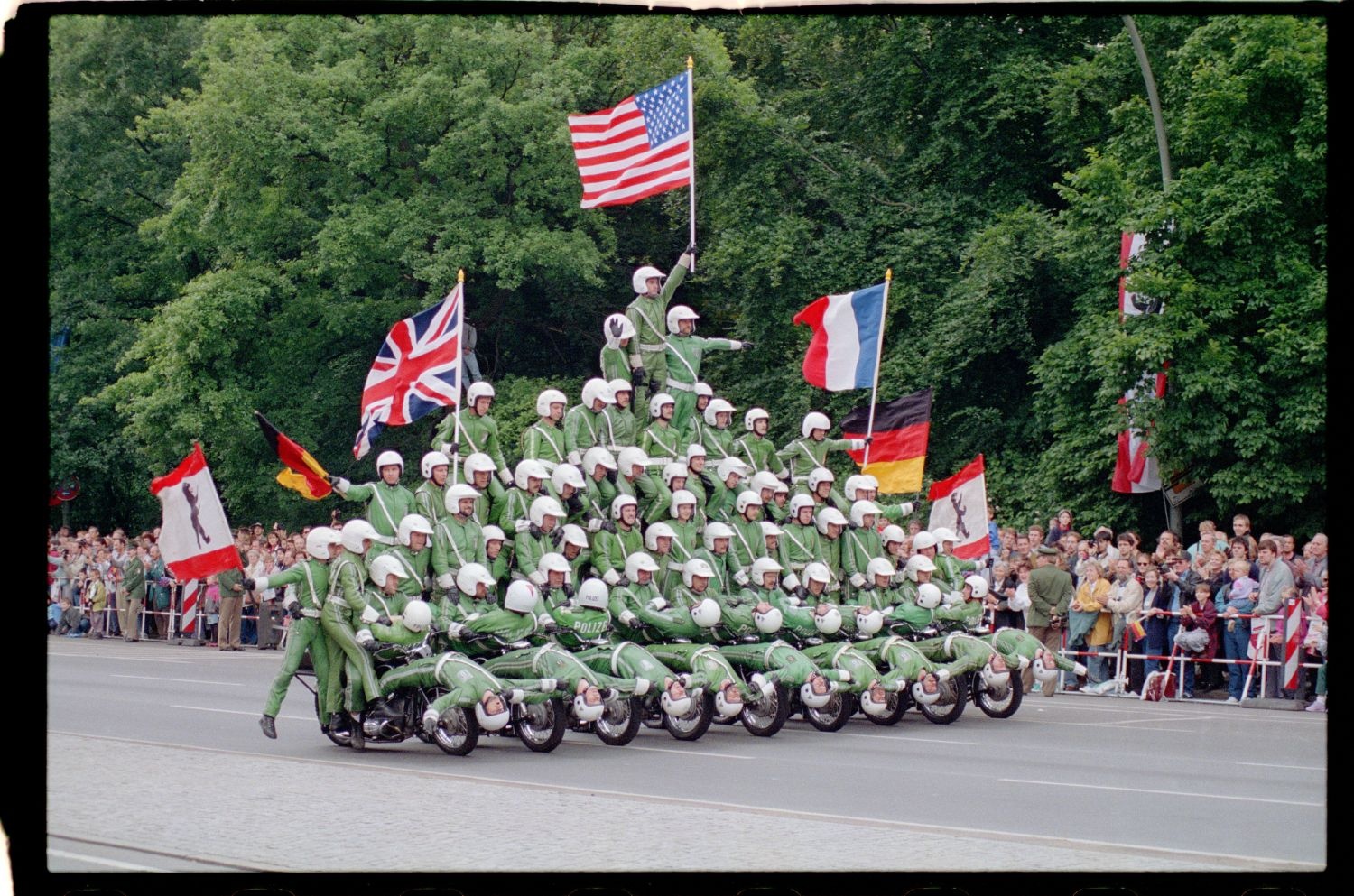 Fotografie: Allied Parade in Berlin-Tiergarten