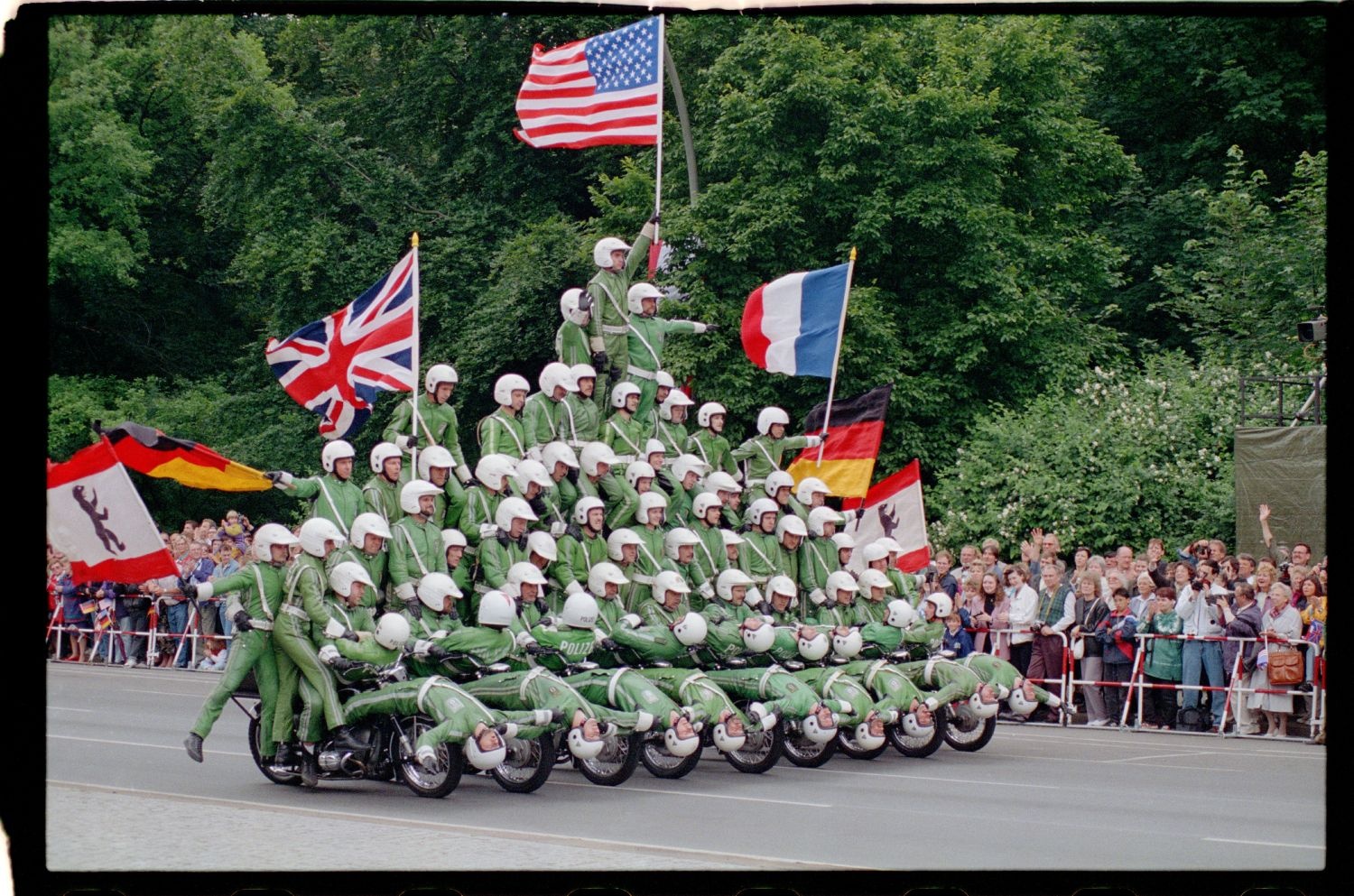 Fotografie: Allied Parade in Berlin-Tiergarten