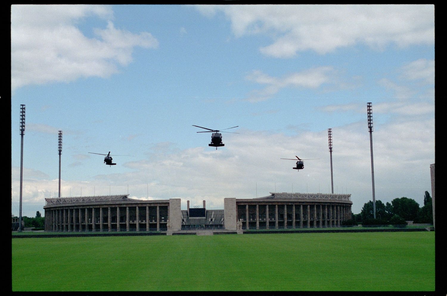 Fotografie: Übungsflug des Aviation Detachment in Berlin