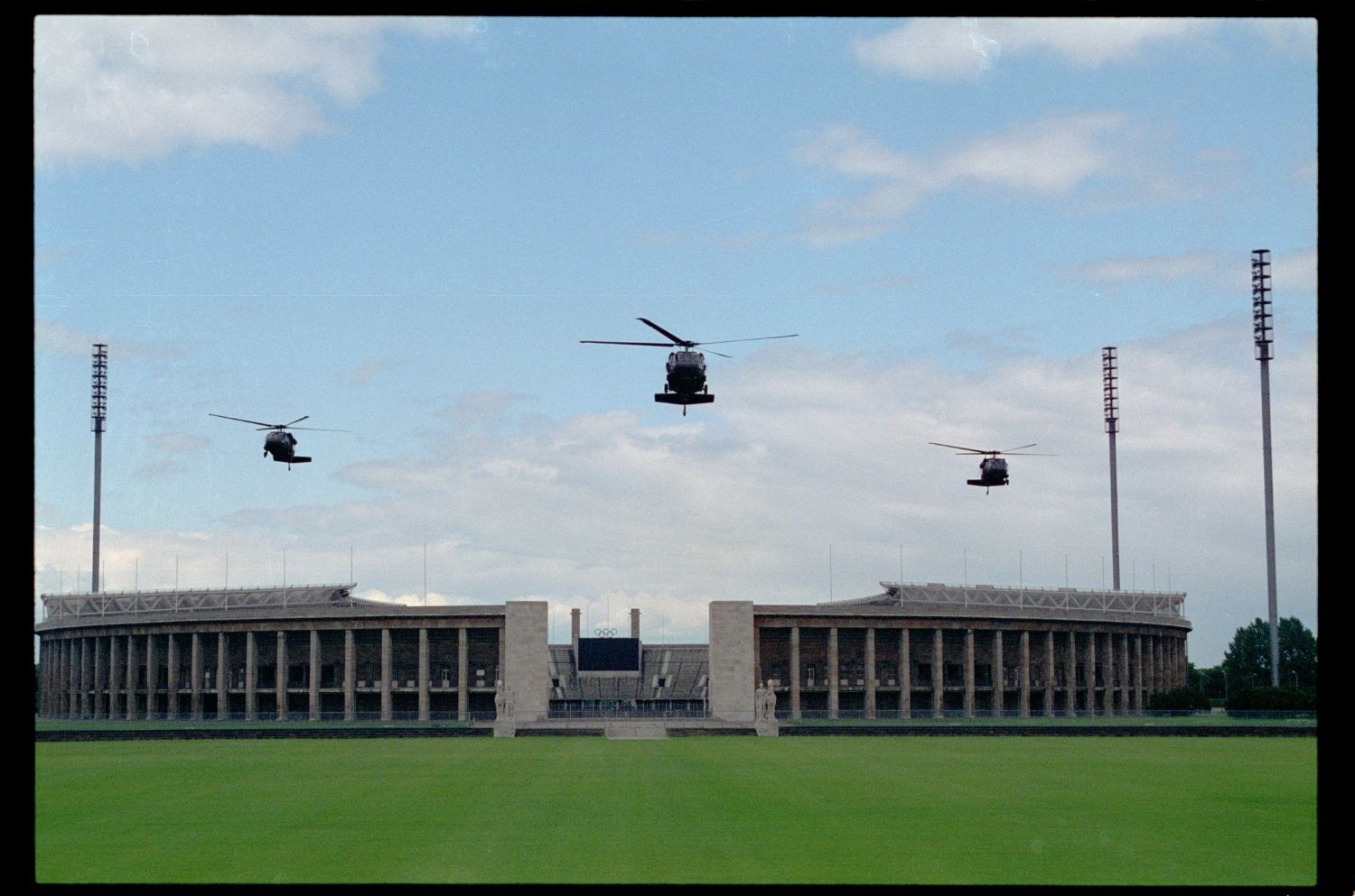 Fotografie: Übungsflug des Aviation Detachment in Berlin