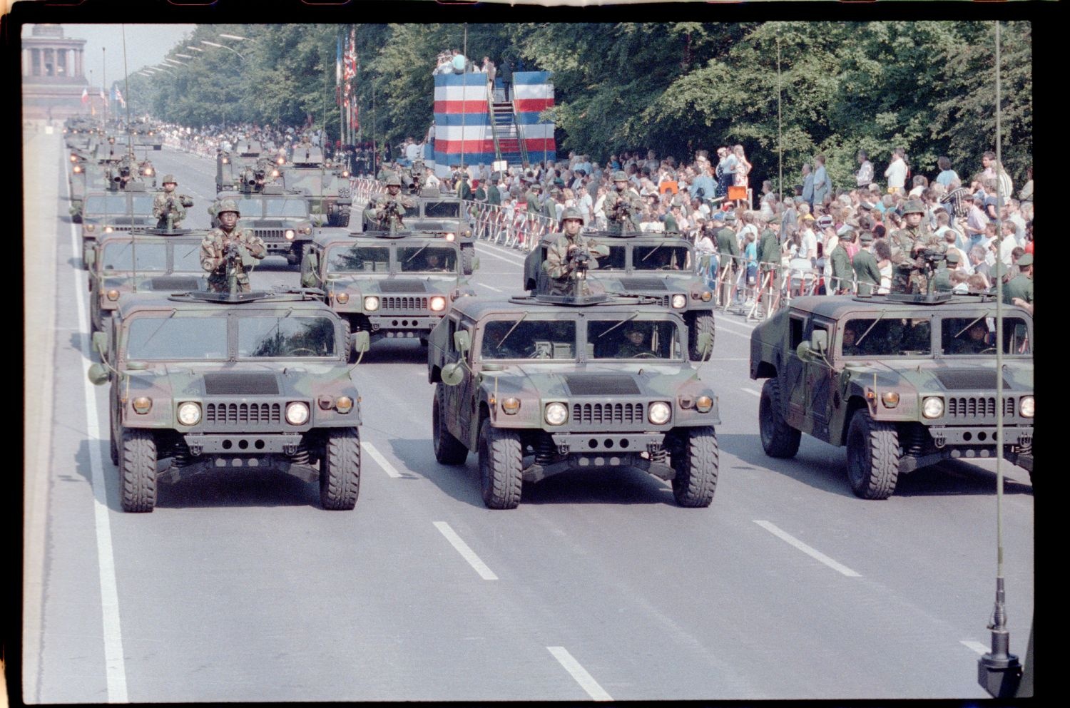 Fotografie: Allied Forces Day Parade in Berlin-Tiergarten