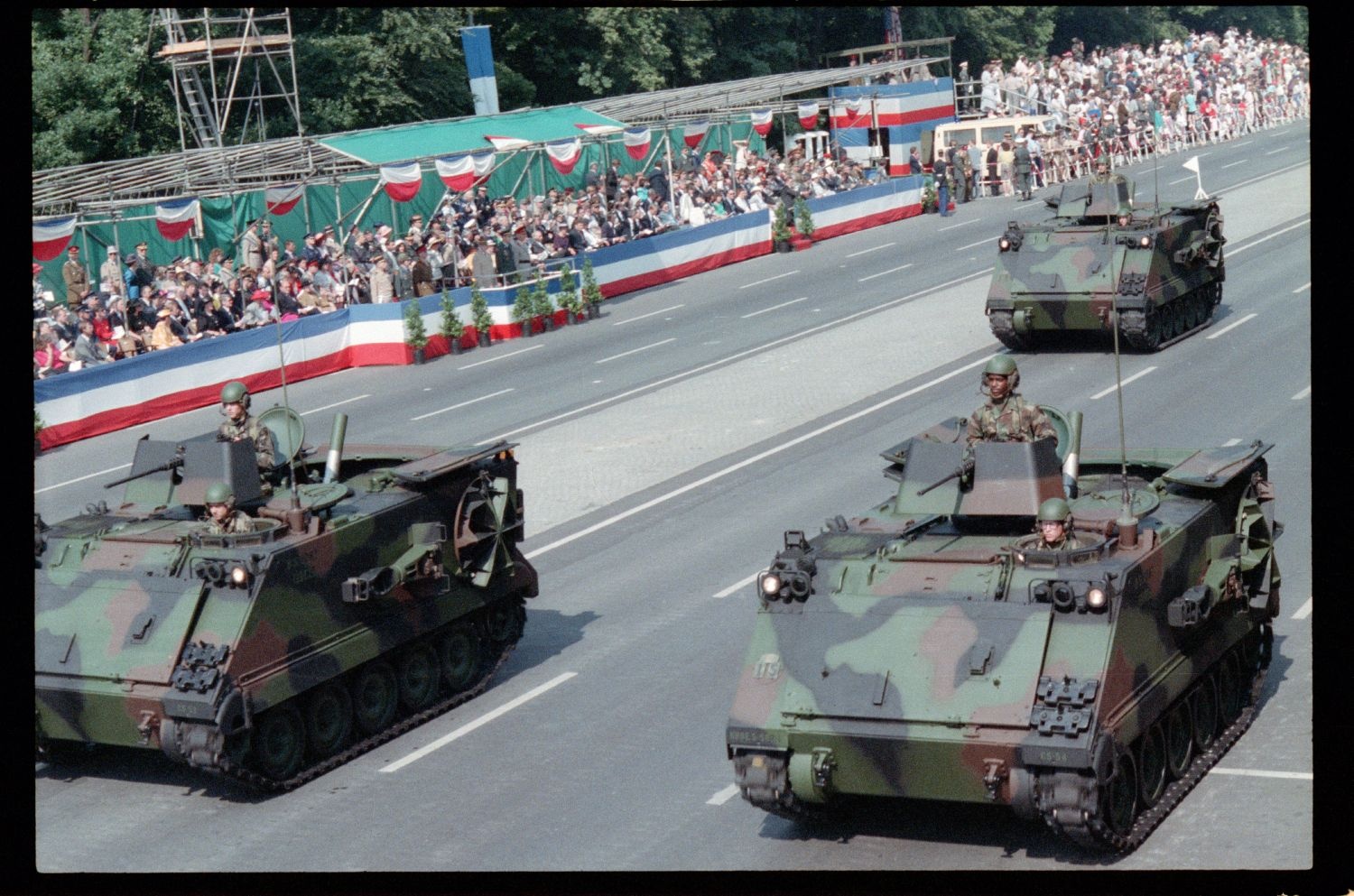 Fotografie: Allied Forces Day Parade in Berlin-Tiergarten