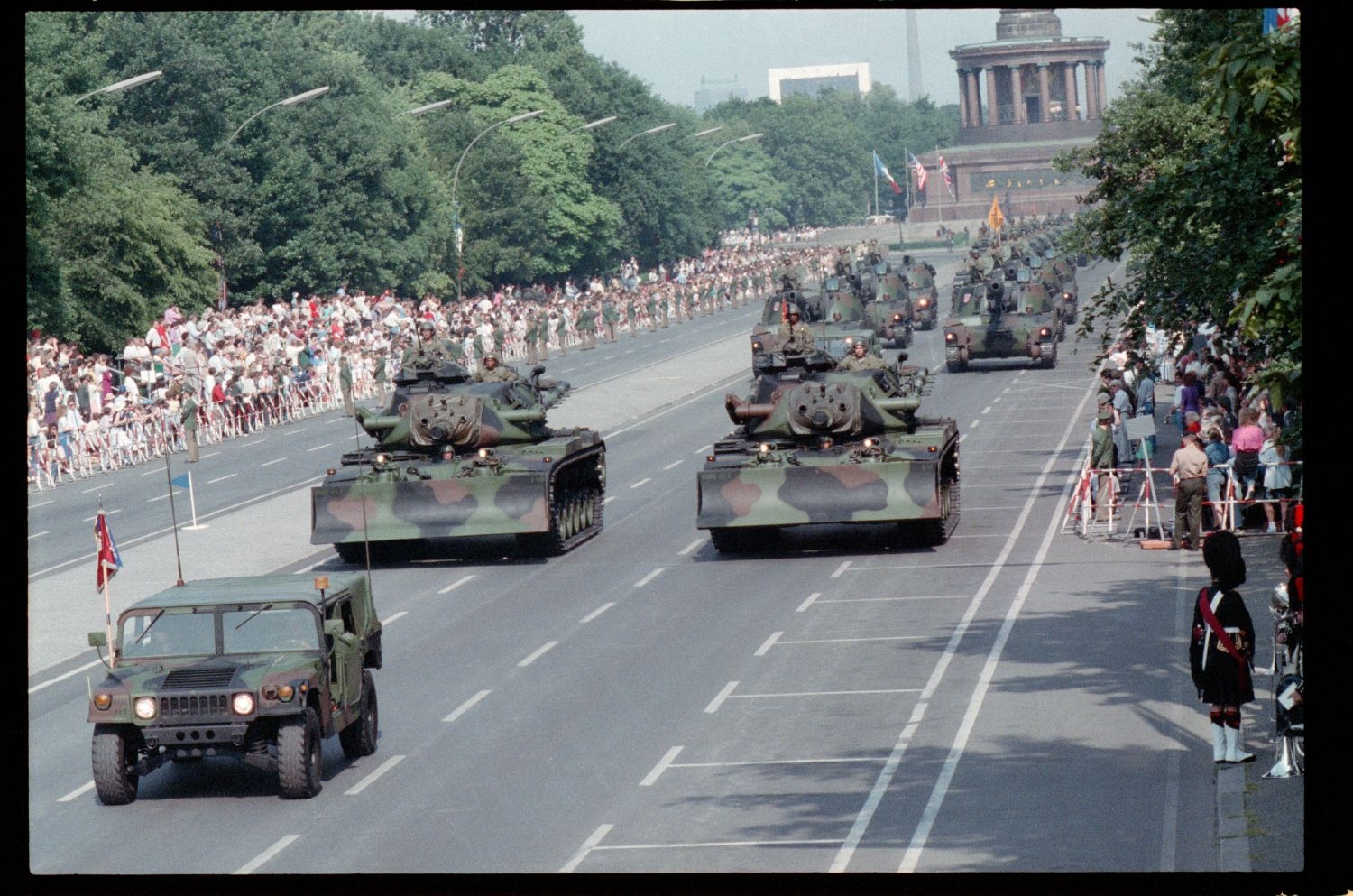 Fotografie: Allied Forces Day Parade in Berlin-Tiergarten