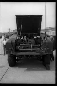 S/w-Fotografie: Tag der offenen Tür auf der Tempelhof Air Base in Berlin-Tempelhof