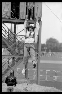 S/w-Fotografie: Tag der offenen Tür auf der Tempelhof Air Base in Berlin-Tempelhof