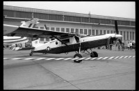 S/w-Fotografie: Tag der offenen Tür auf der Tempelhof Air Base in Berlin-Tempelhof