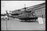 S/w-Fotografie: Tag der offenen Tür auf der Tempelhof Air Base in Berlin-Tempelhof