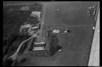 S/w-Fotografie: Tag der offenen Tür auf der Tempelhof Air Base in Berlin-Tempelhof