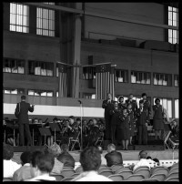 S/w-Fotografie: Tag der offenen Tür auf der Tempelhof Air Base in Berlin-Tempelhof
