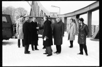 S/w-Fotografie: Agentenaustausch auf der Glienicker Brücke
