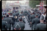 Fotografie: Abbau des Alliierten Kontrollhäuschens vom Checkpoint Charlie in Berlin-Kreuzberg
