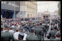 Fotografie: Abbau des Alliierten Kontrollhäuschens vom Checkpoint Charlie in Berlin-Kreuzberg