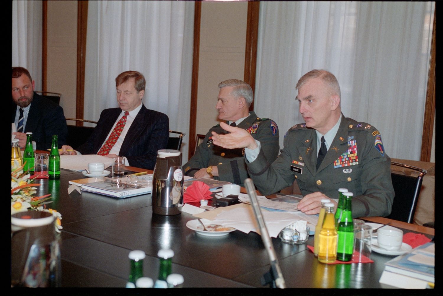 Fotografie: Letztes Treffen des Deutsch-Amerikanischen Komitees im Roten Rathaus in Berlin-Mitte