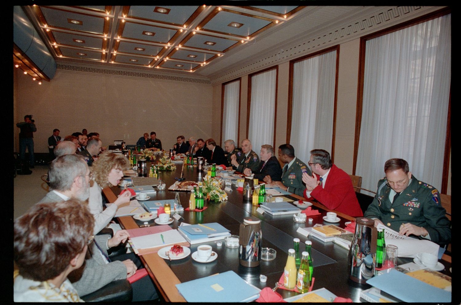 Fotografie: Letztes Treffen des Deutsch-Amerikanischen Komitees im Roten Rathaus in Berlin-Mitte