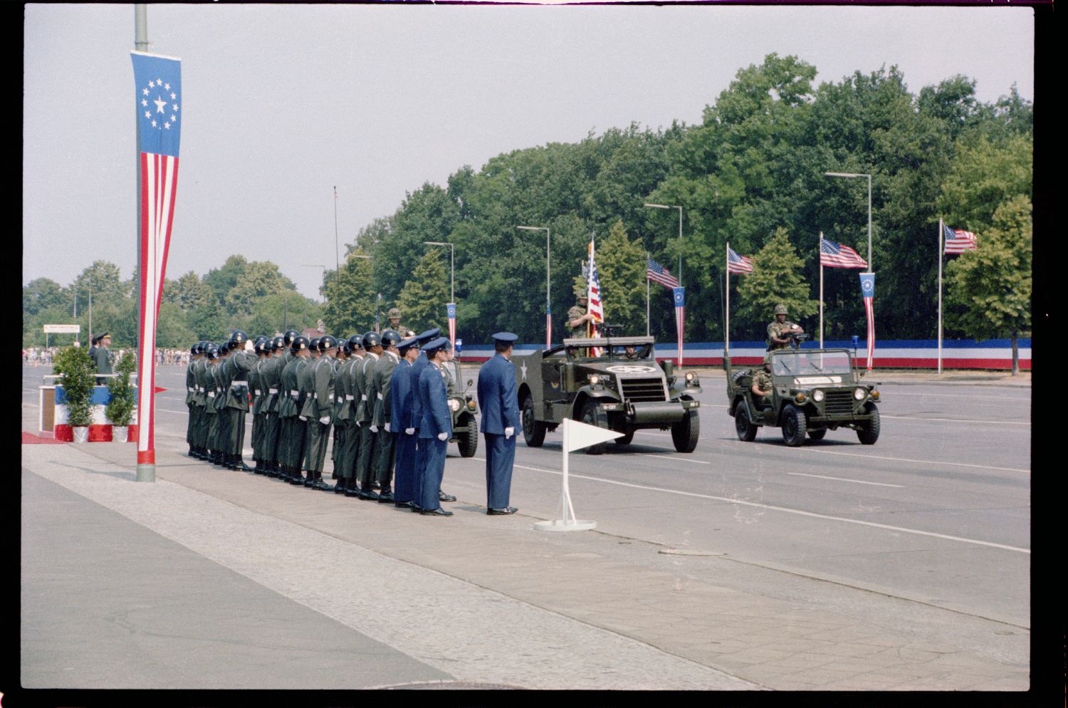 Fotografie: 4th of July Parade der U.S. Army Berlin Brigade in Berlin-Lichterfelde