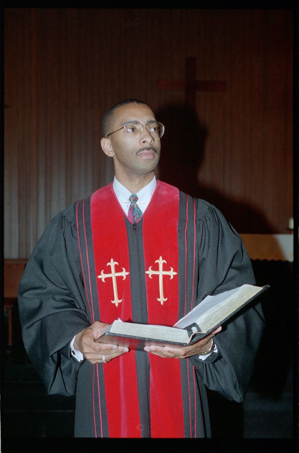 Fotografie: Priester der American Community Chapel der U.S. Army Berlin in Berlin-Dahlem