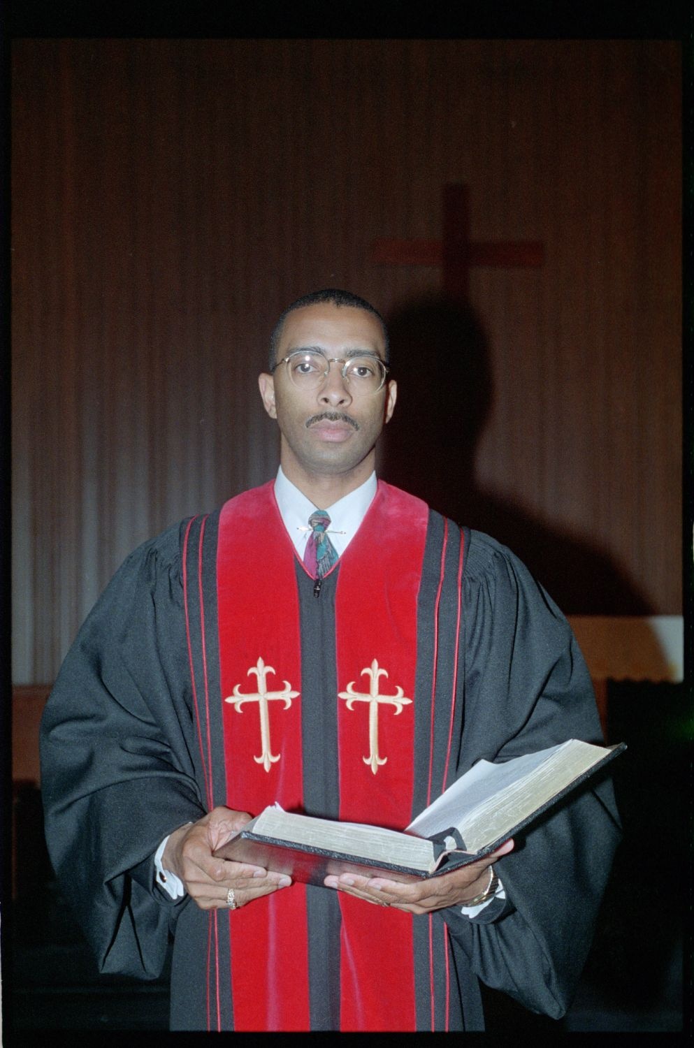 Fotografie: Priester der American Community Chapel der U.S. Army Berlin in Berlin-Dahlem