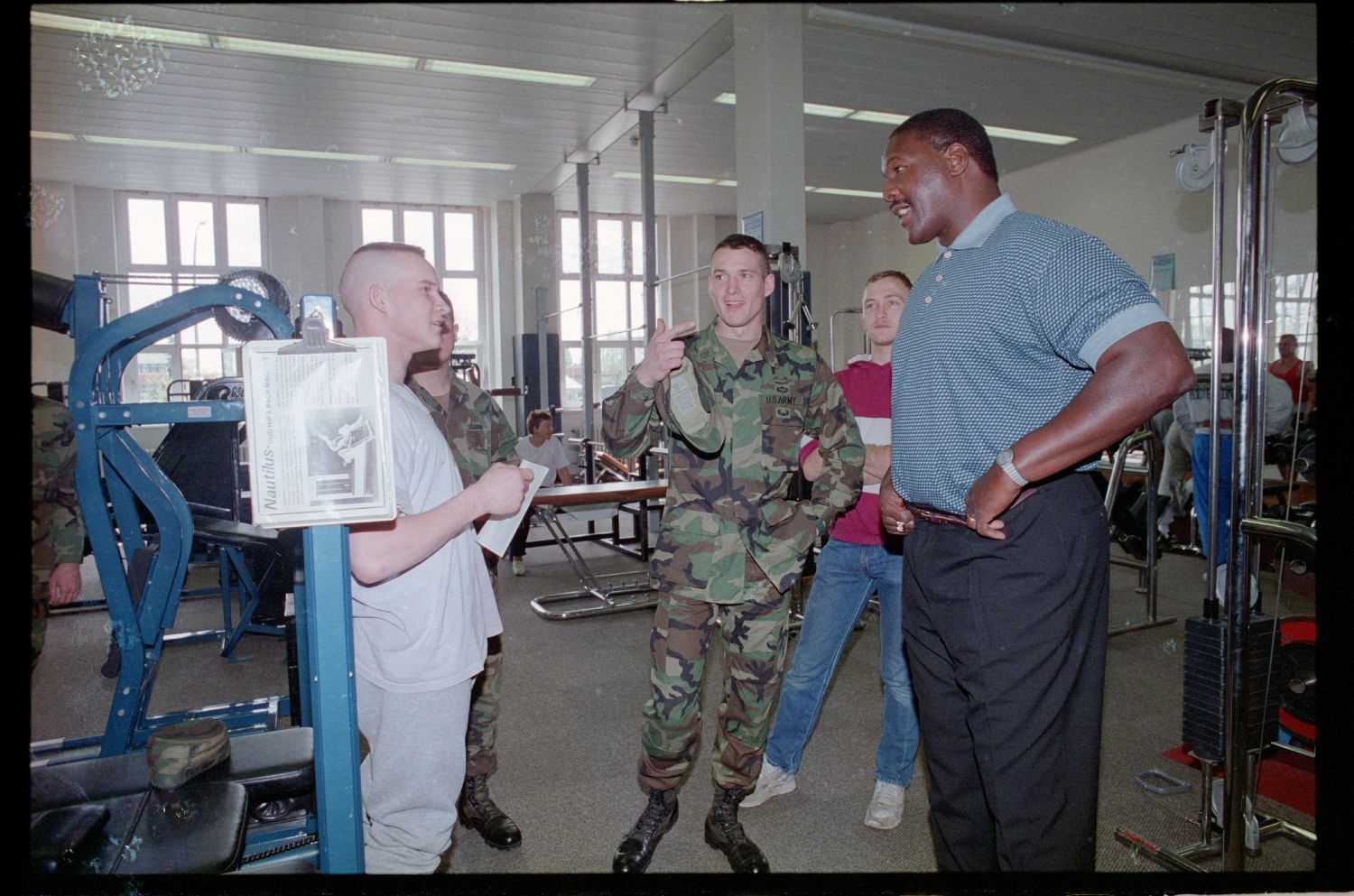 Fotografie: Besuch der Washington Redskins bei der U.S. Army in Berlin