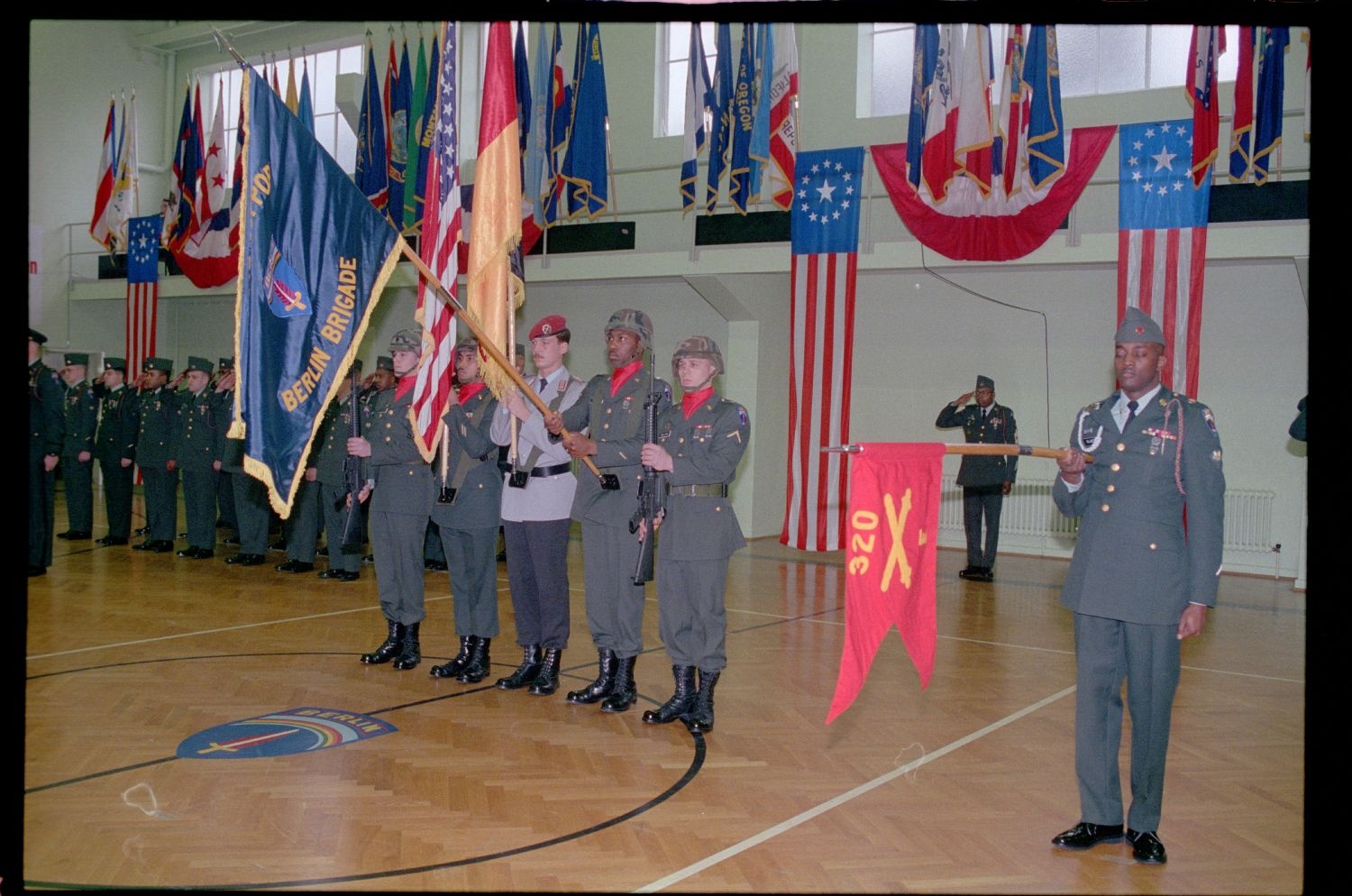 Fotografie: Außerdienststellung der E Battery, 320th Field Artillery der U.S. Army Berlin in Berlin-Lichterfelde