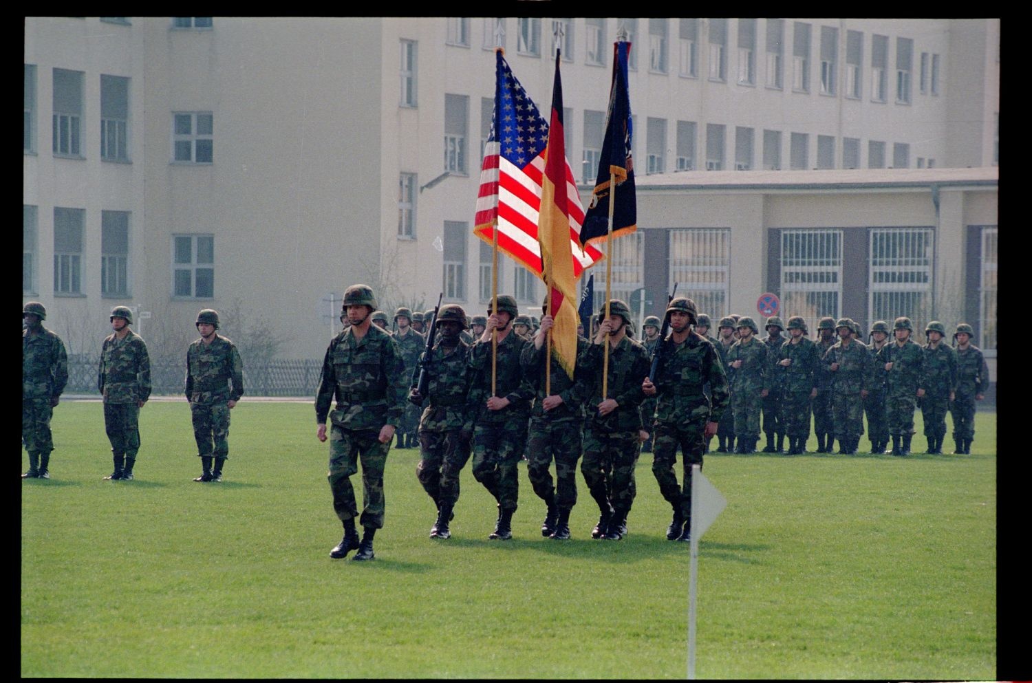 Fotografie: Ehrenzeremonie zur Außerdienststellung des 5th Battalion 502nd Infantry Regiment der U.S. Army Berlin in Berlin-Lichterfelde