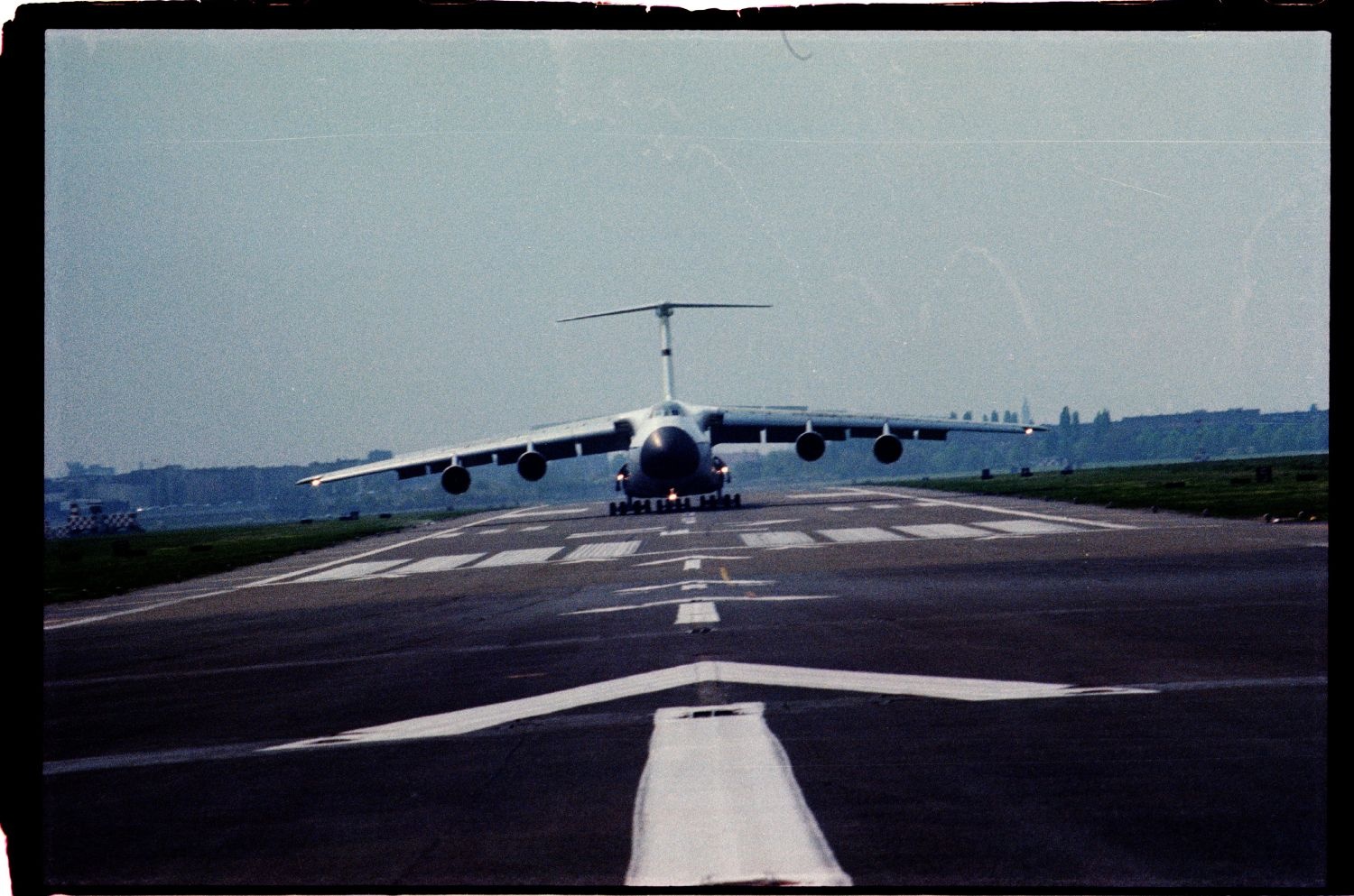 Fotografie: Tag der offenen Tür auf der Tempelhof Air Base in Berlin-Tempelhof