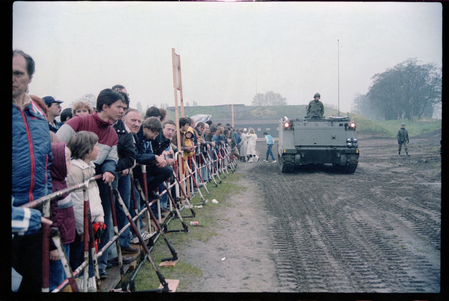 Fotografie: Tag der offenen Tür auf der Tempelhof Air Base in Berlin-Tempelhof