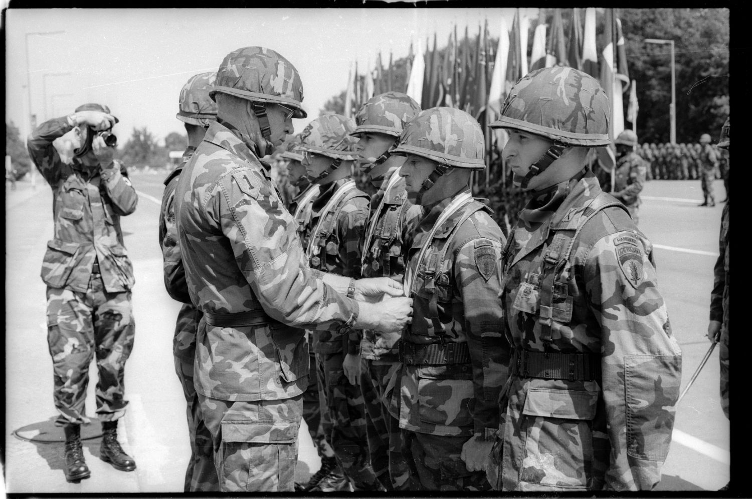 s/w-Fotografie: Recognition Day der U.S. Army Berlin Brigade in Berlin-Lichterfelde