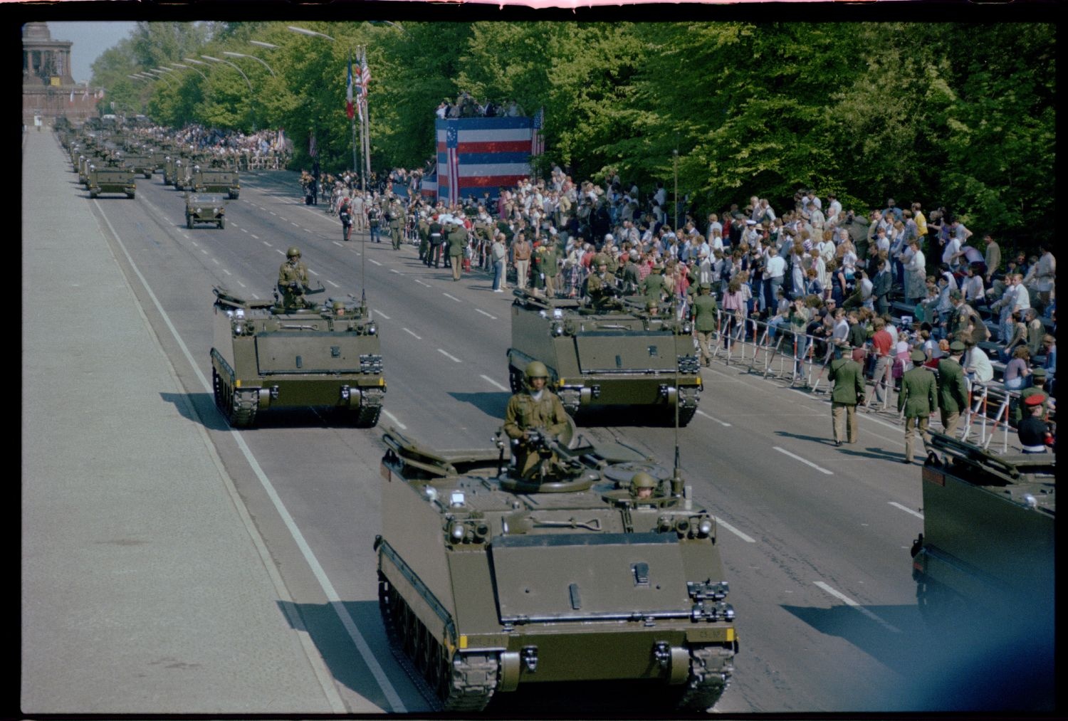 Fotografie: Allied Forces Day Parade in Berlin-Tiergarten