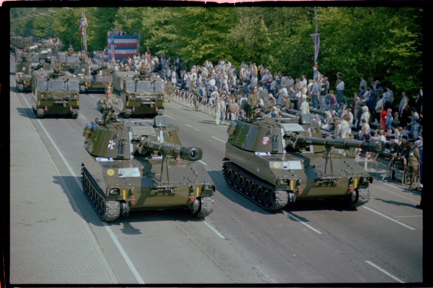 Fotografie: Allied Forces Day Parade in Berlin-Tiergarten