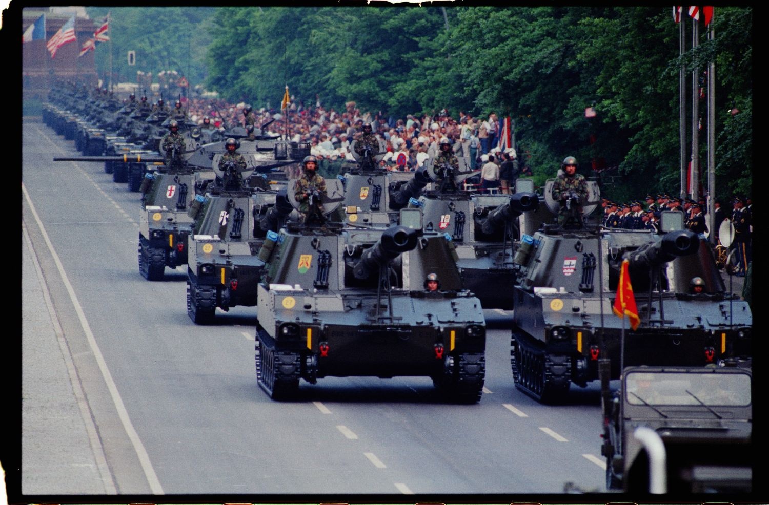 Fotografie: Allied Forces Day Parade in Berlin-Tiergarten