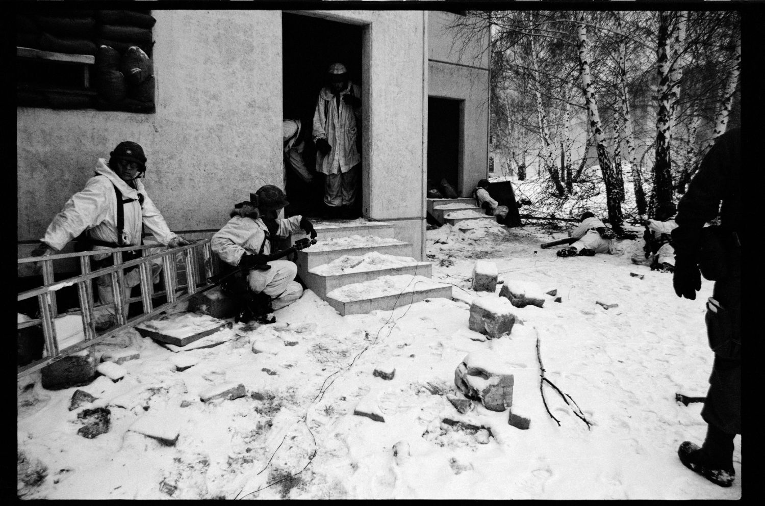 S/w-Fotografie: ARTEP Truppenübung der U.S. Army Berlin Brigade in Ruhleben Fighting City in Berlin-Spandau