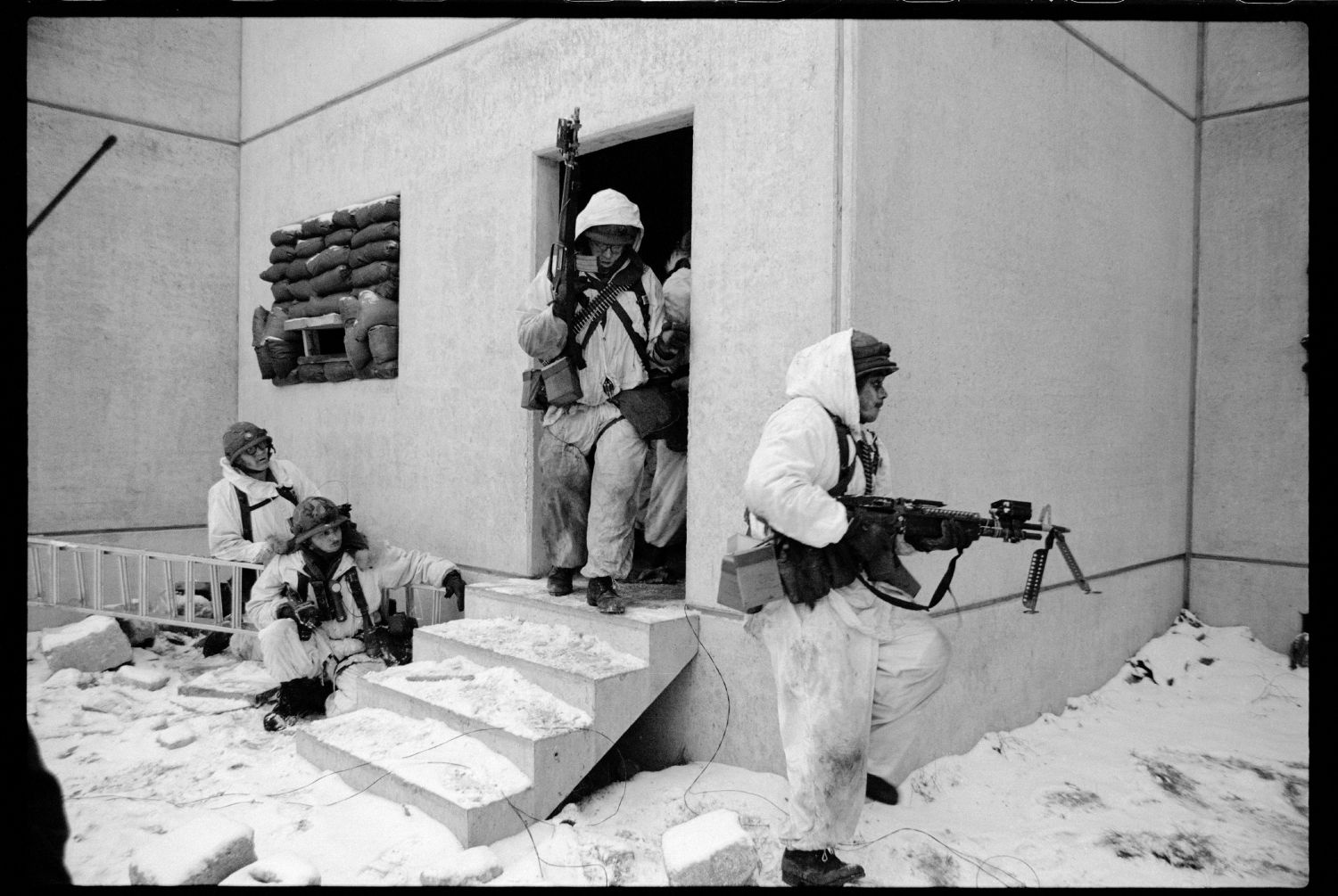 S/w-Fotografie: ARTEP Truppenübung der U.S. Army Berlin Brigade in Ruhleben Fighting City in Berlin-Spandau