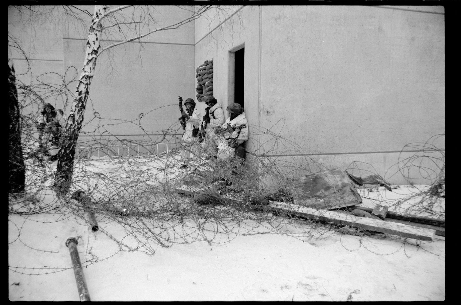 S/w-Fotografie: ARTEP Truppenübung der U.S. Army Berlin Brigade in Ruhleben Fighting City in Berlin-Spandau